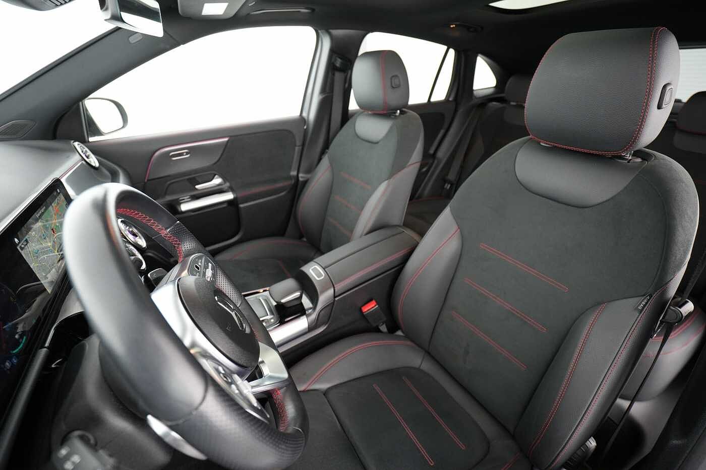Mercedes-Benz GLA 250  e AMG Line
