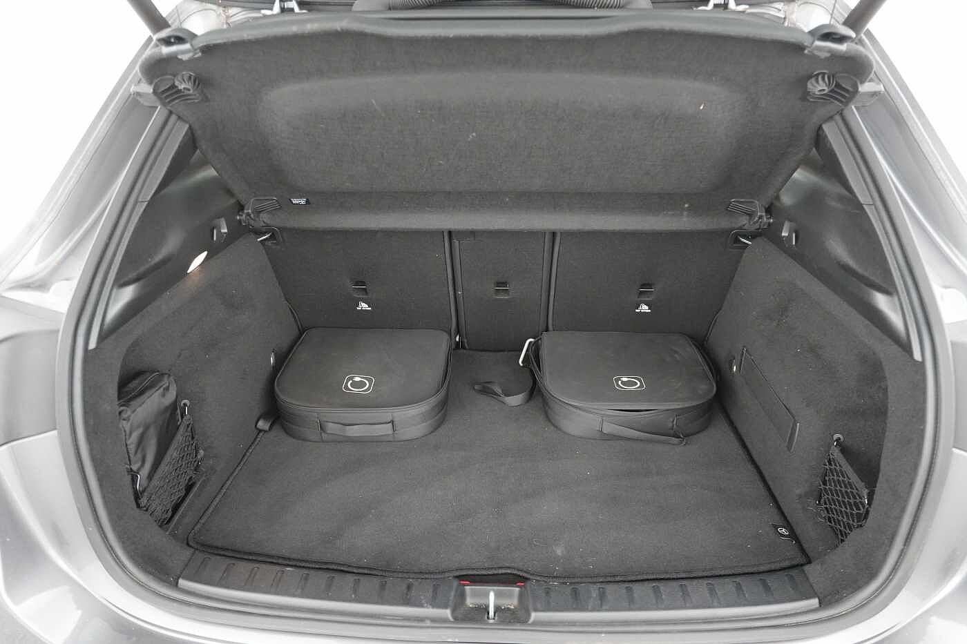 Mercedes-Benz GLA 250  e AMG Line