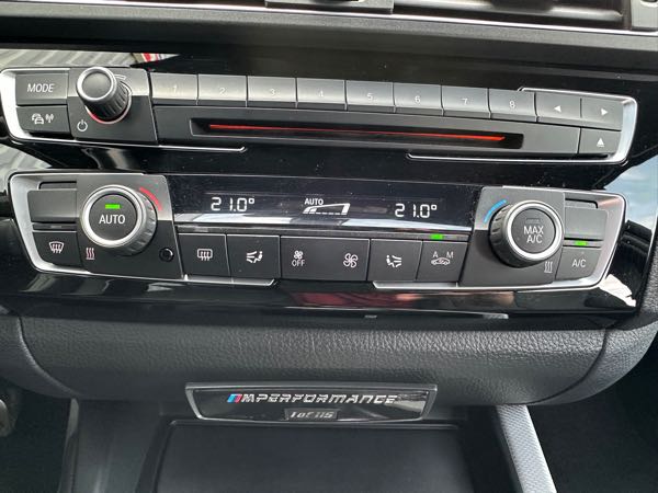 Bmw Serie 1 (F20) (2) 140I XDRIVE M PERFORMANCE BVA8 5P