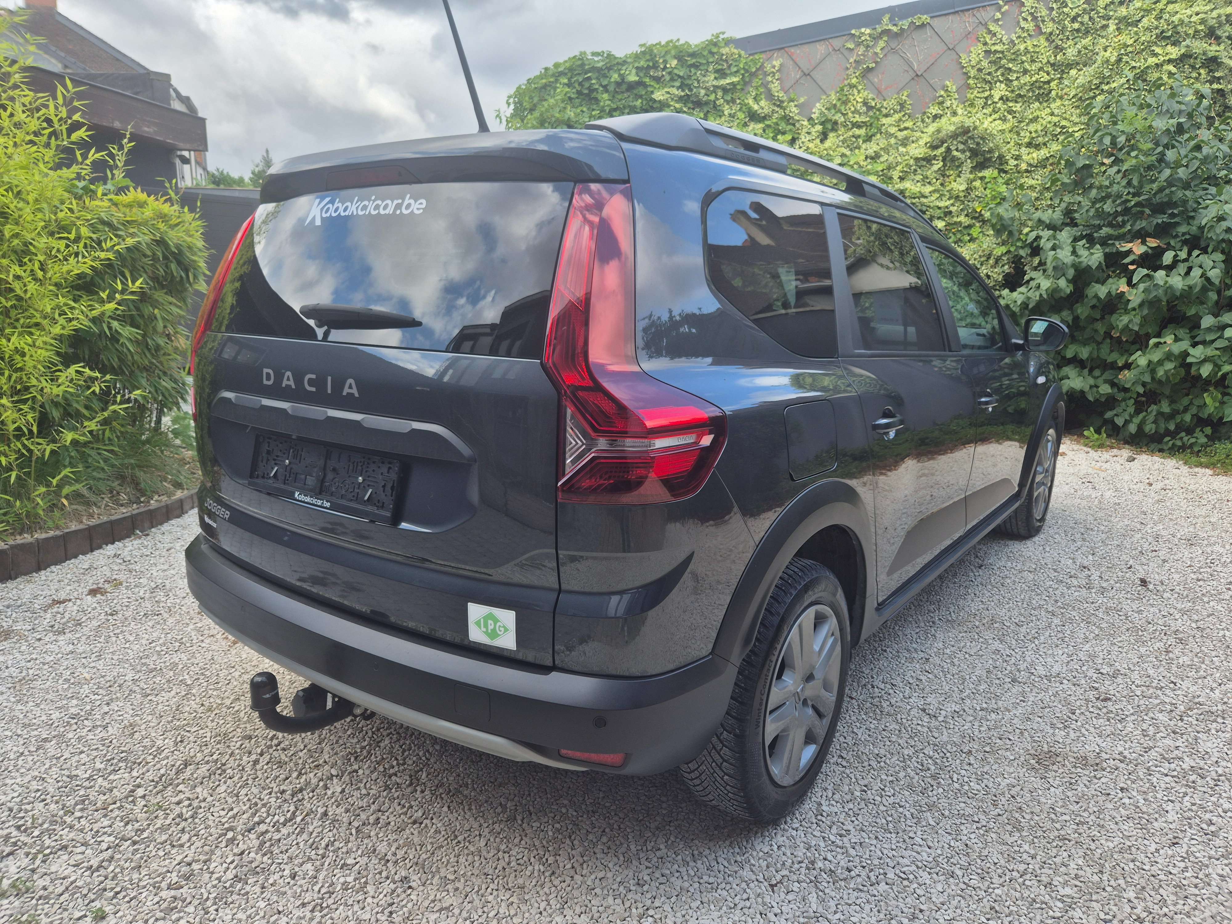 Dacia Jogger TCe 100 Comfort - LPG Economique à l'Usage et Faible KM - Garantie 12 Mois avec Entretien Effectué - Zone LEZ Ok 12/2034