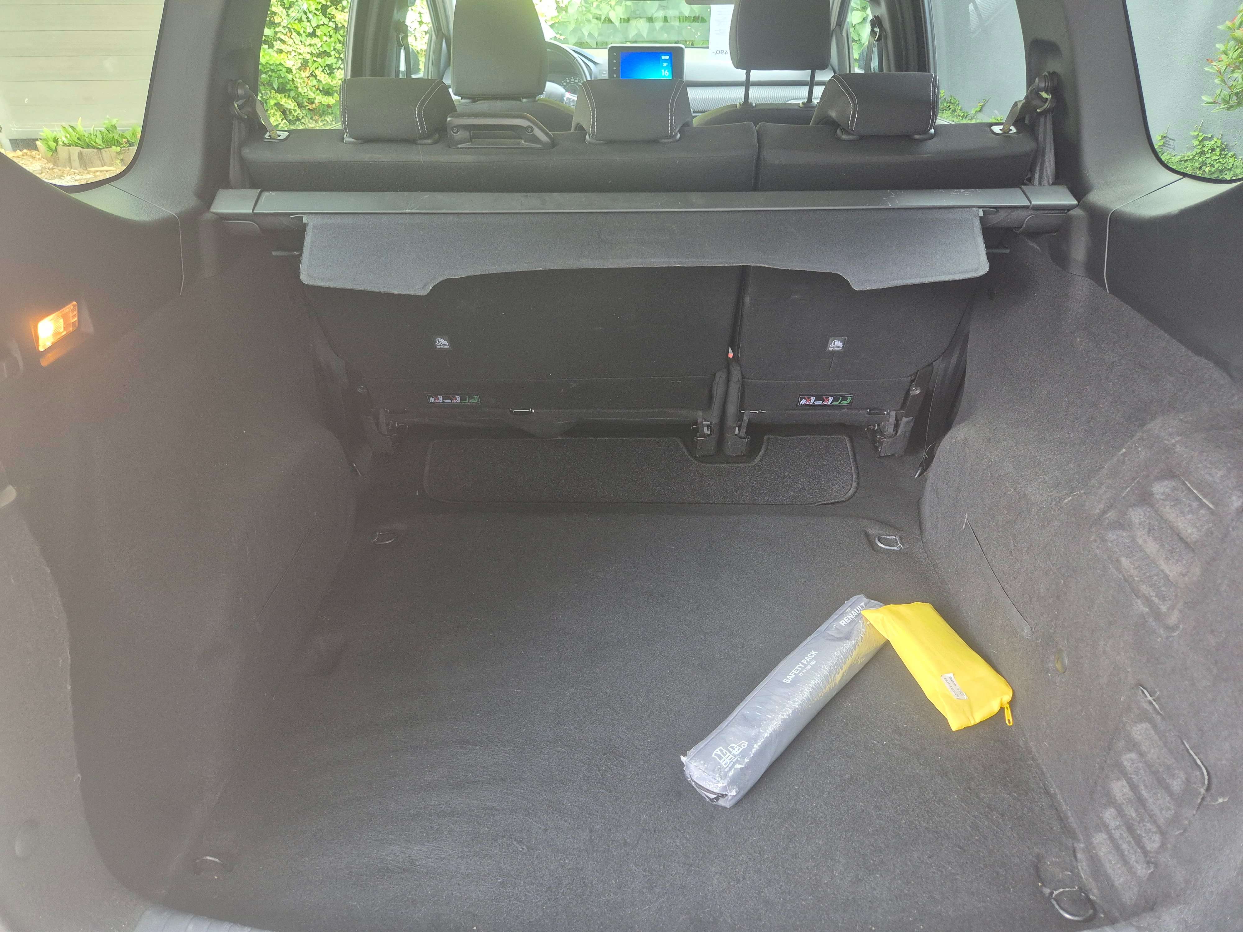Dacia Jogger TCe 100 Comfort - LPG Economique à l'Usage et Faible KM - Garantie 12 Mois avec Entretien Effectué - Zone LEZ Ok 12/2034