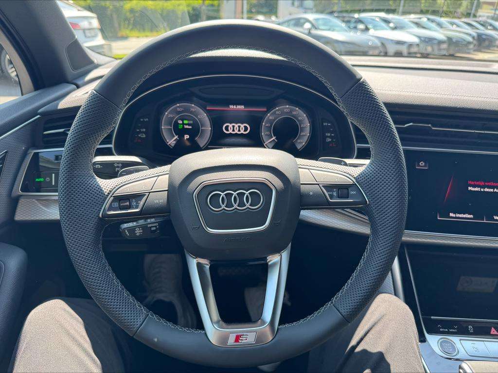 Audi Q7 Audi Q7 SUV  S line 55 TFSI e quattro 290 kW tiptronic
