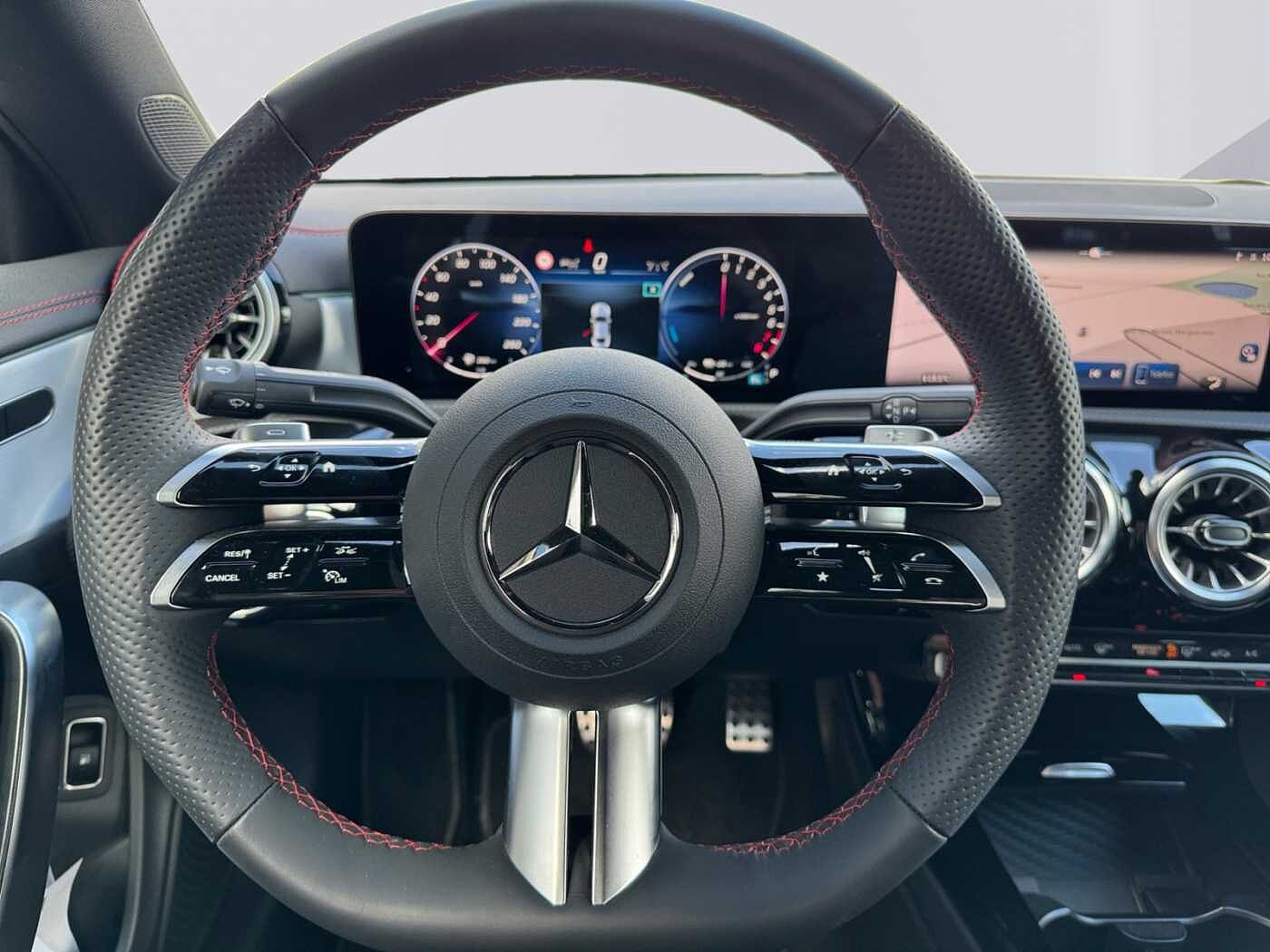 Mercedes-Benz CLA 250  e Coupé AMG Line
