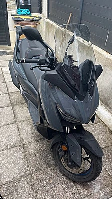 YAMAHA X-MAX