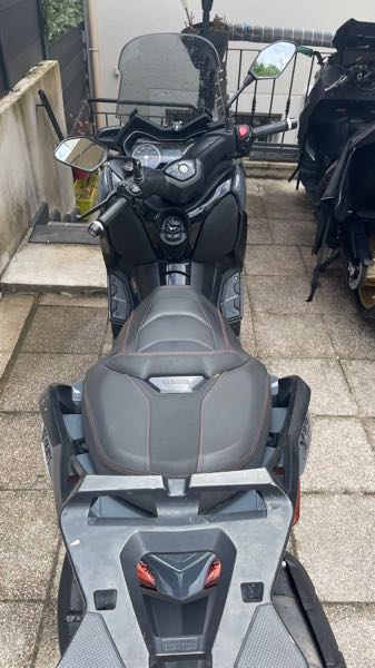 YAMAHA X-MAX