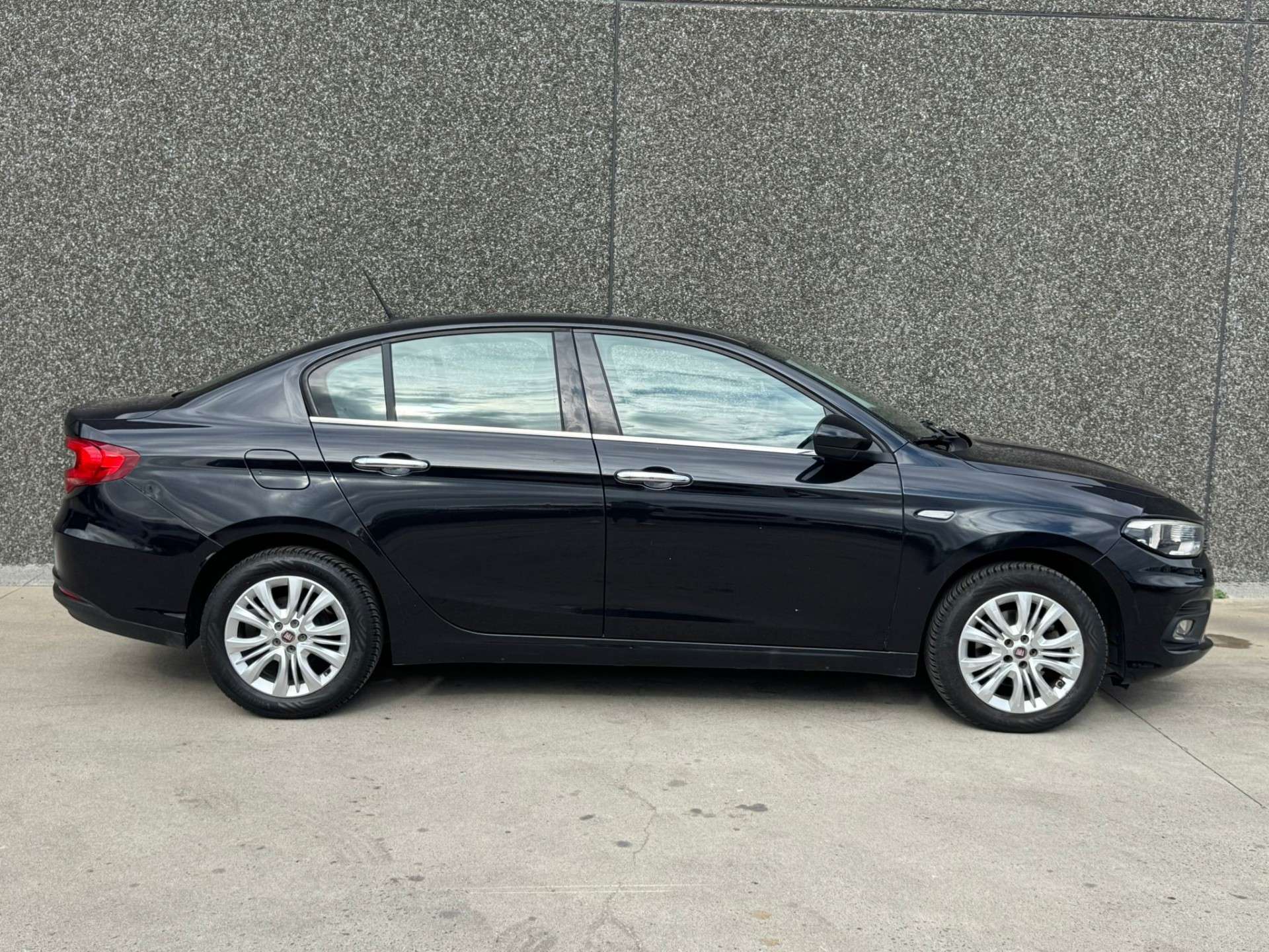 Fiat Tipo Tipo 1.3 MultiJet Lounge//GPS/USB//GARANTIE 12M
