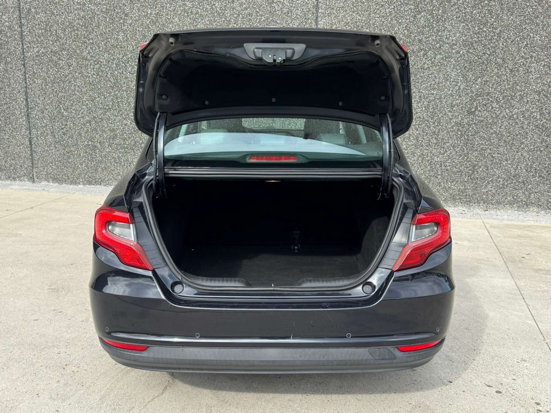 Fiat Tipo Tipo 1.3 MultiJet Lounge//GPS/USB//GARANTIE 12M