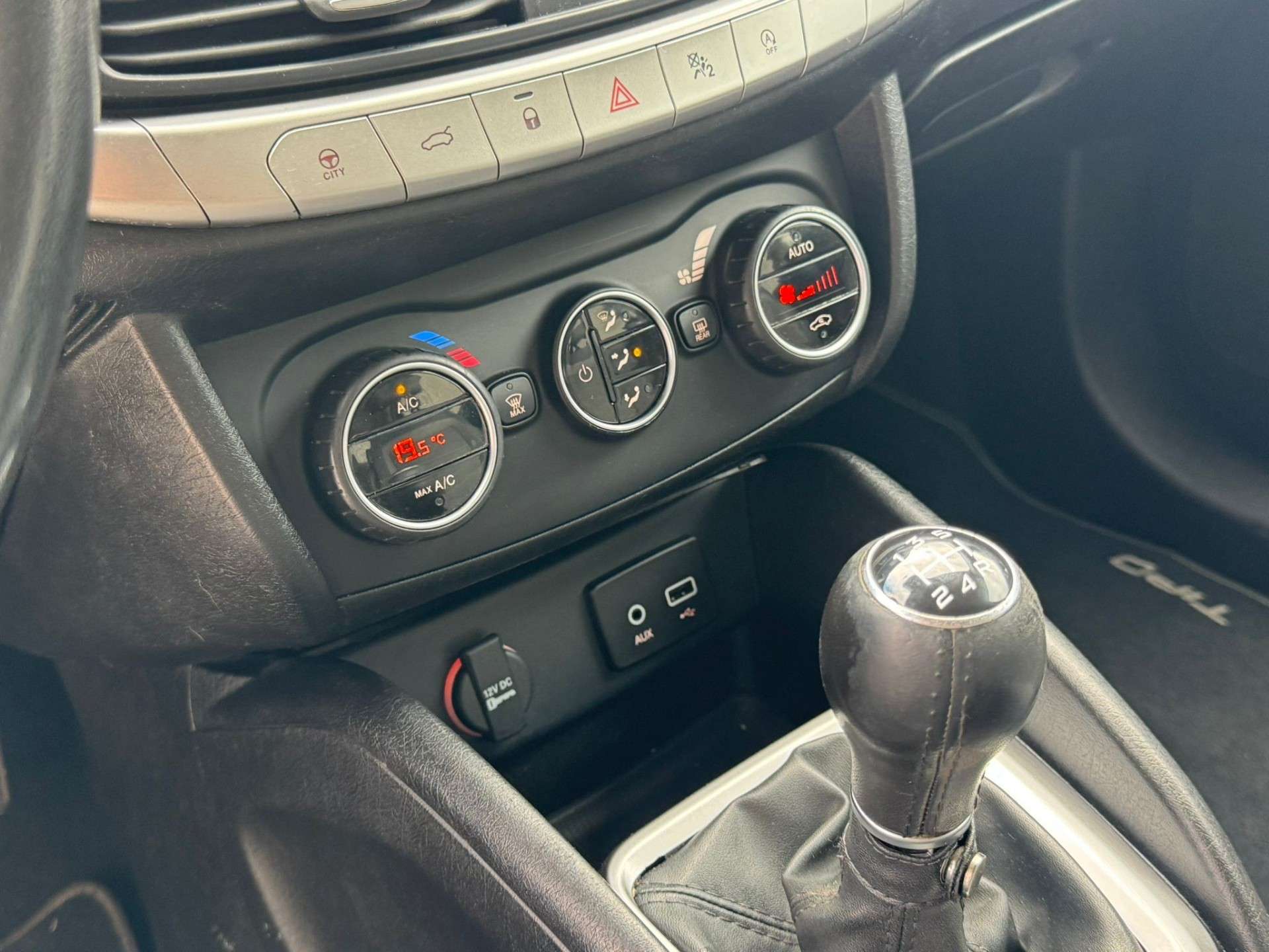 Fiat Tipo Tipo 1.3 MultiJet Lounge//GPS/USB//GARANTIE 12M