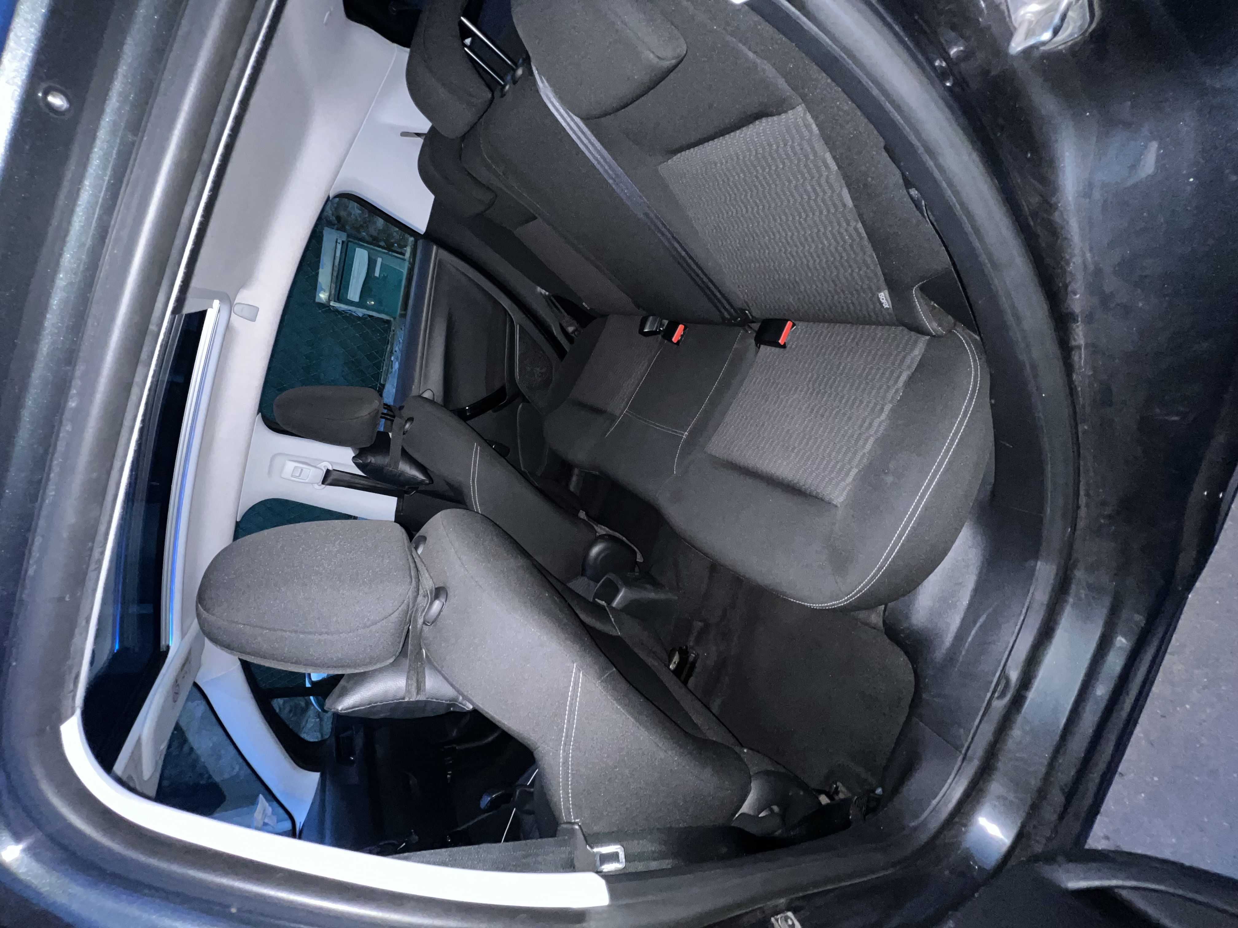 Peugeot 208 (2) 1.2 PURETECH 82 ALLURE 5P