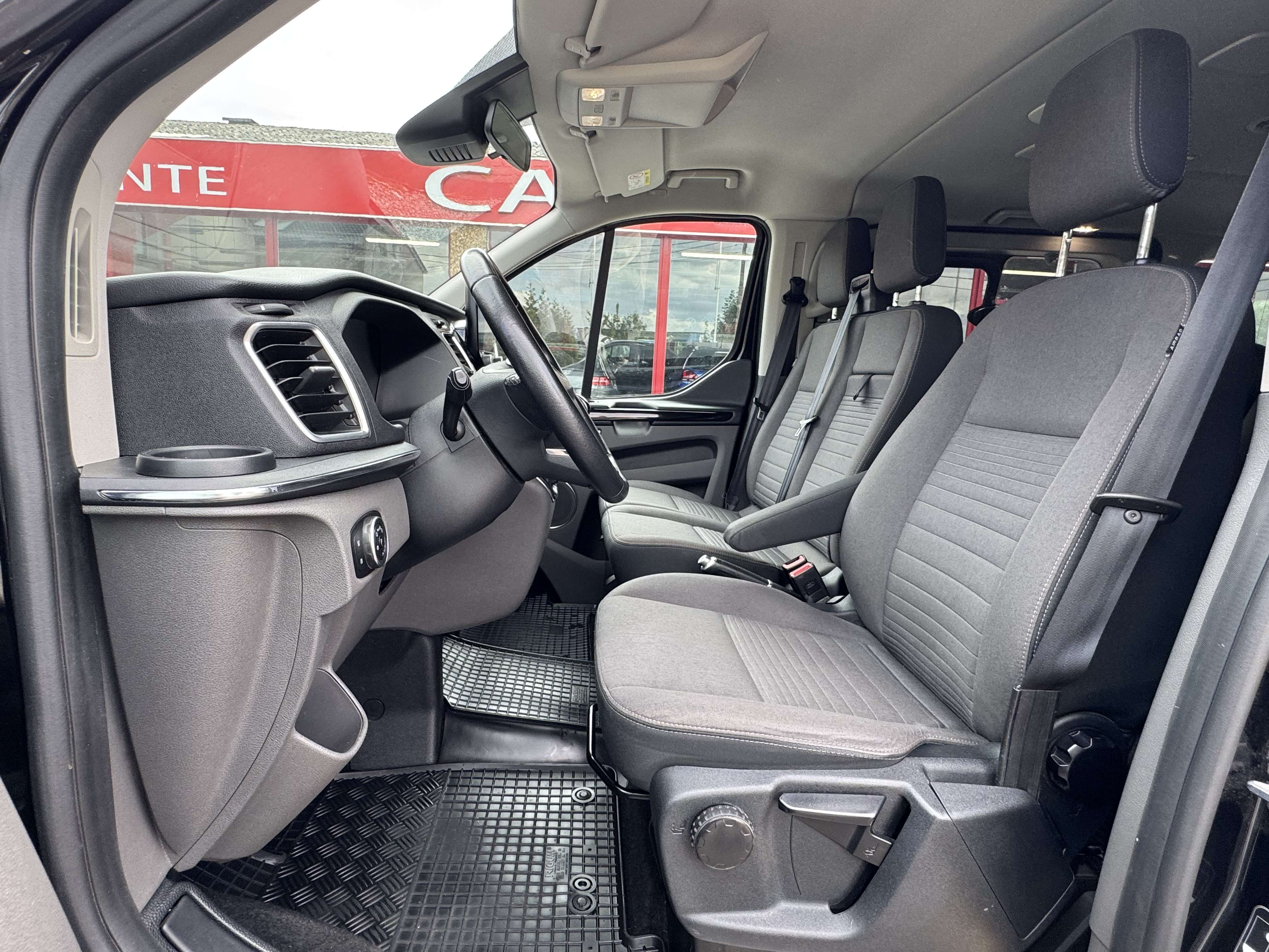 Ford Tourneo Custom 2.O  TITANIUM 9PLACES CAM LED GPS GARANTIE1AN