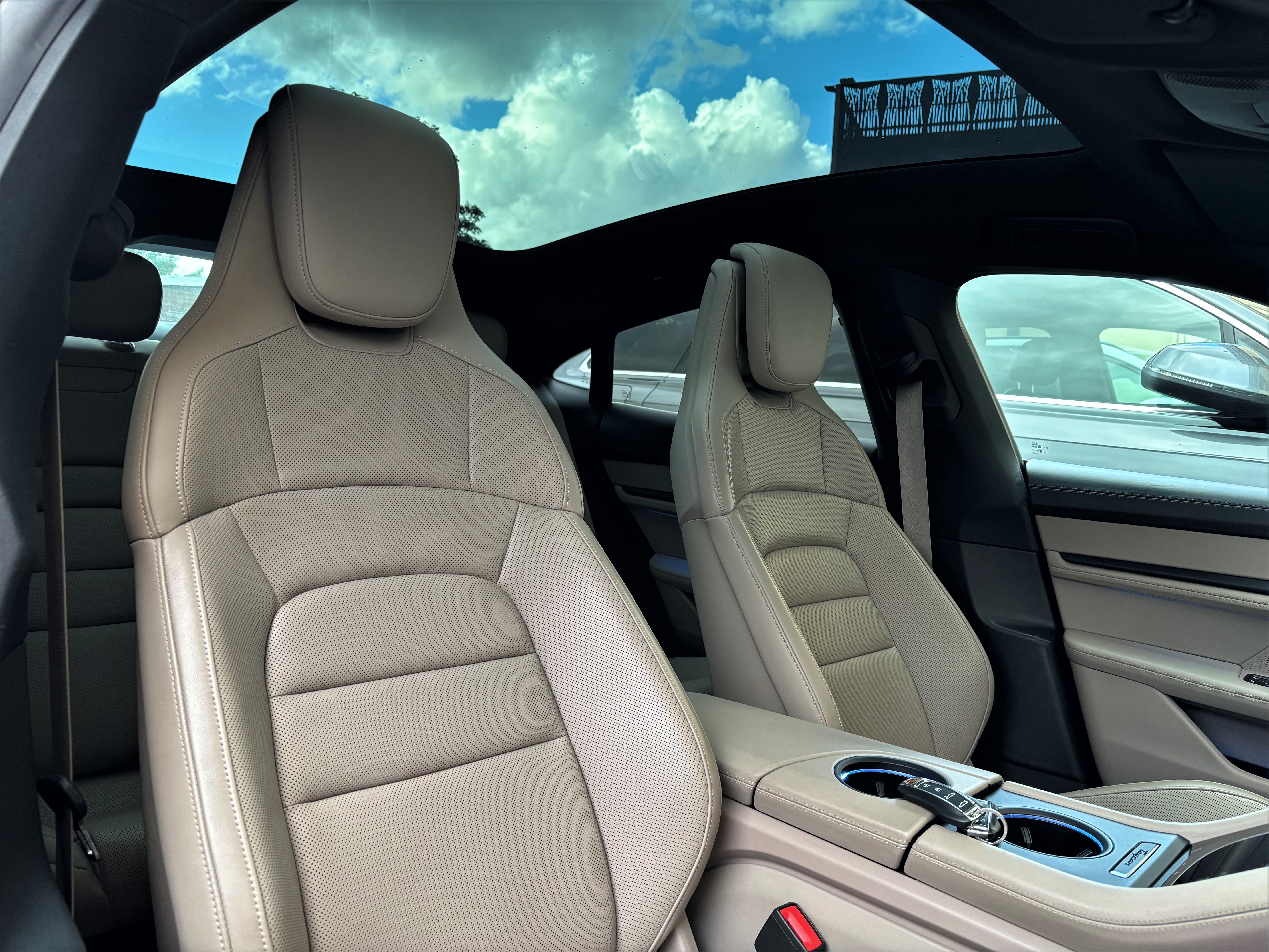 Porsche Taycan 4S Chrono 530 PERFORMANCE Plus Design' Panorama... 1er Main
