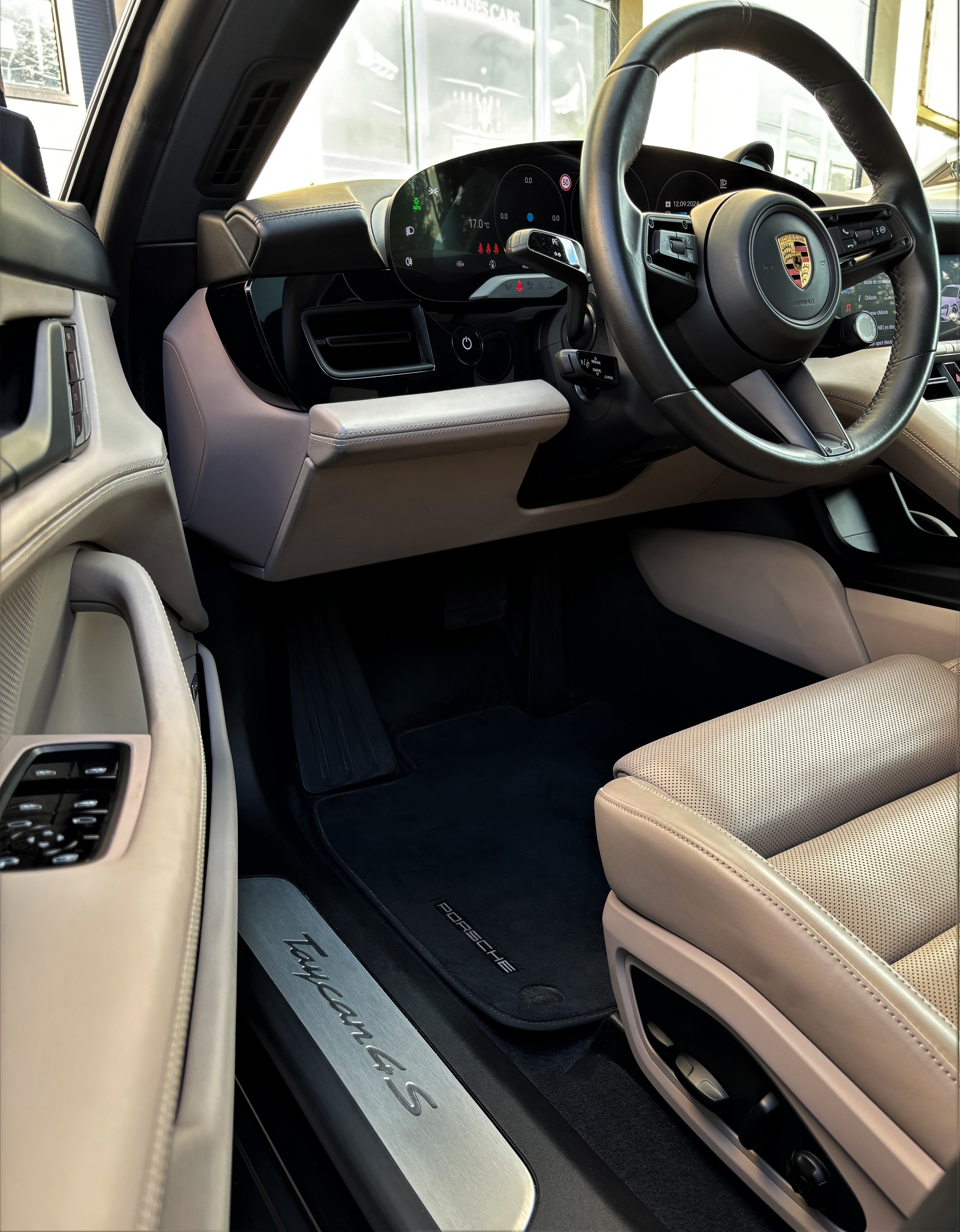 Porsche Taycan 4S Chrono 530 PERFORMANCE Plus Design' Panorama... 1er Main
