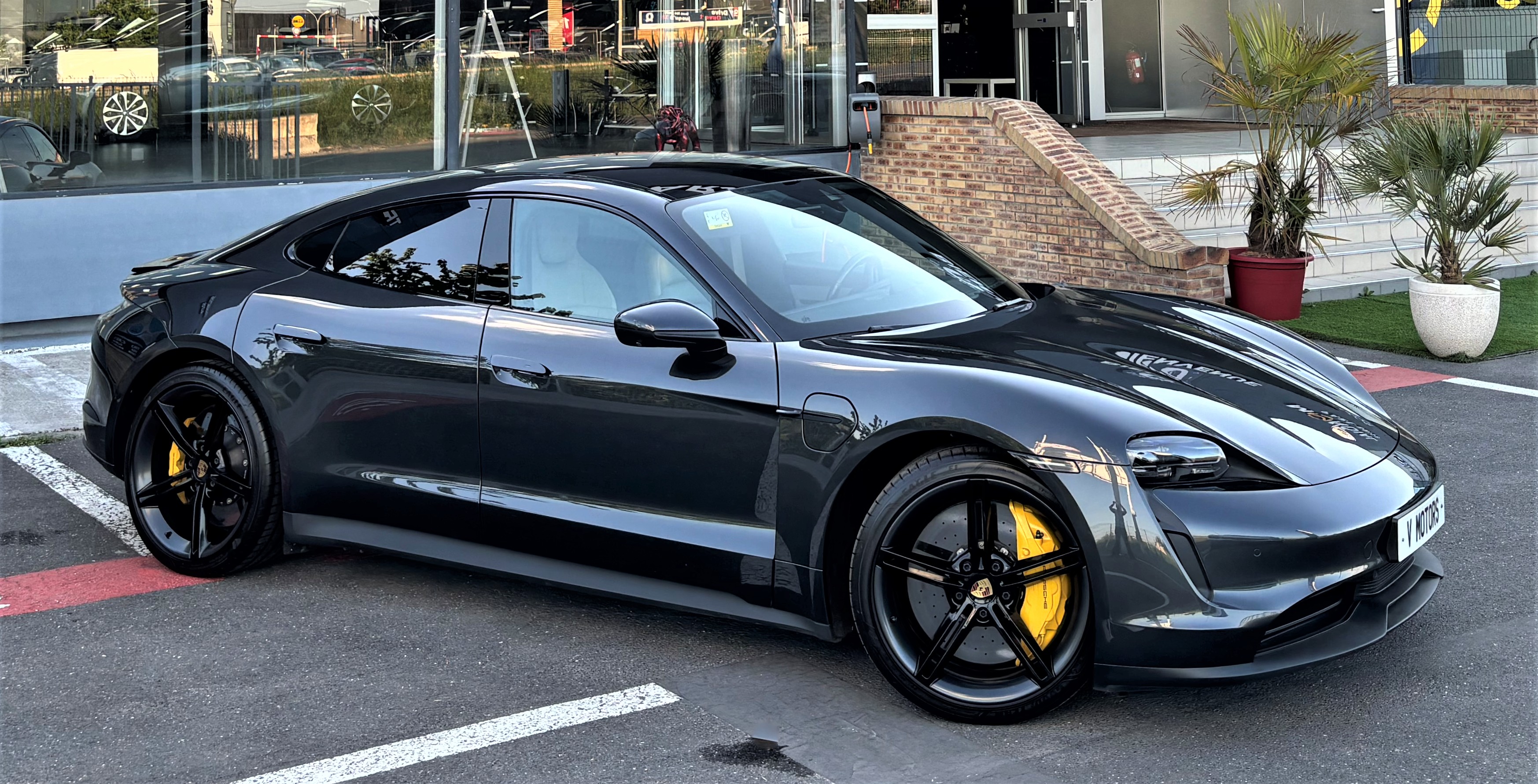 Porsche Taycan 4S Chrono 530 PERFORMANCE Plus Design' Panorama... 1er Main