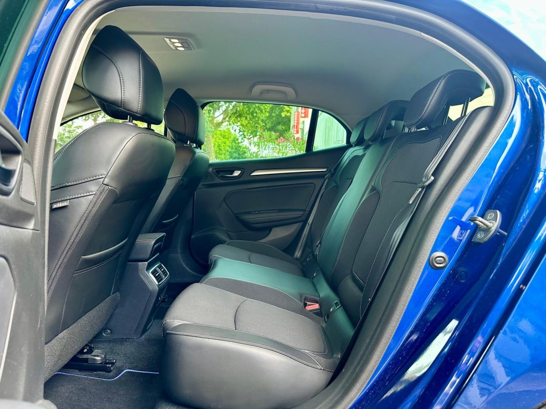 Renault Megane IV 1.5 Blue dCi 115 INTENS EDC **1 ère MAIN**