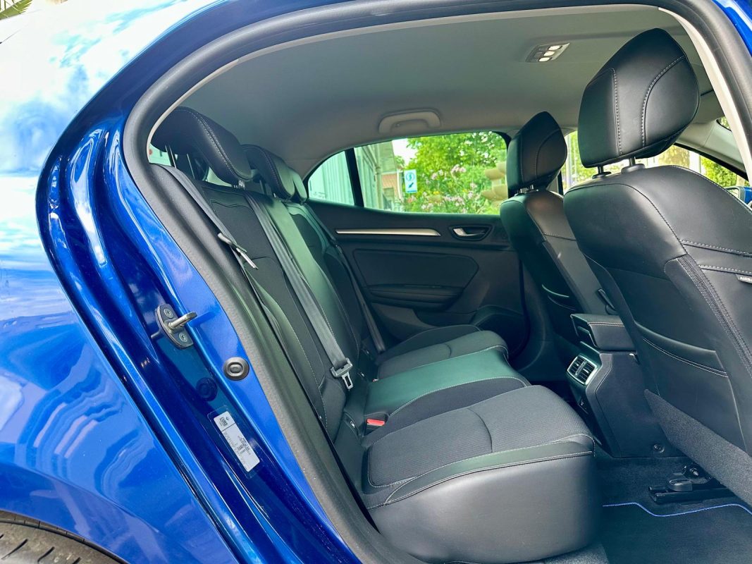 Renault Megane IV 1.5 Blue dCi 115 INTENS EDC **1 ère MAIN**