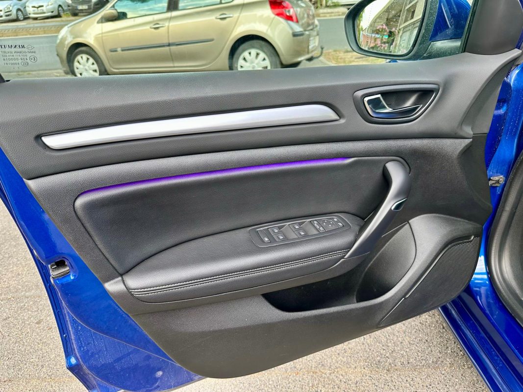 Renault Megane IV 1.5 Blue dCi 115 INTENS EDC **1 ère MAIN**