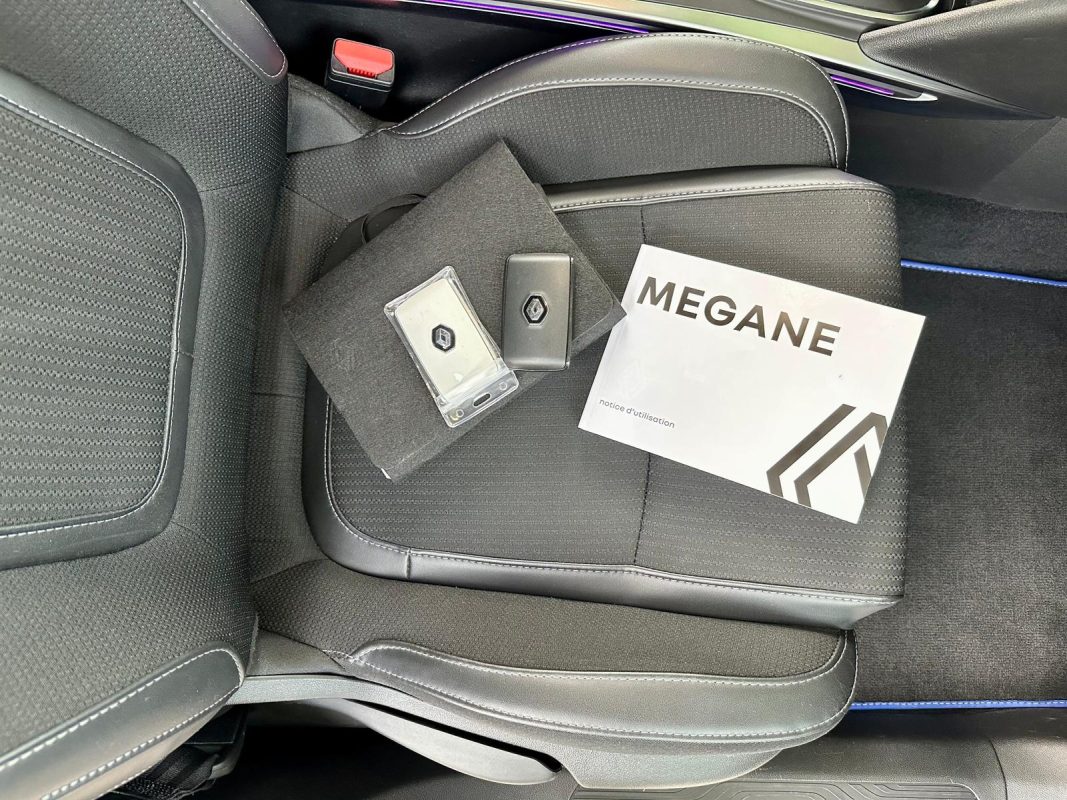 Renault Megane IV 1.5 Blue dCi 115 INTENS EDC **1 ère MAIN**