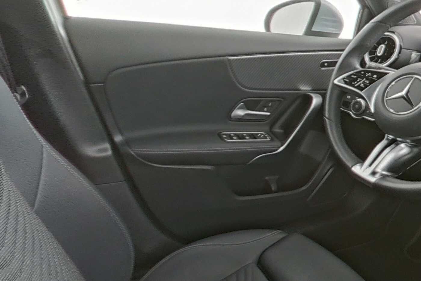 Mercedes-Benz A 180  Progressive