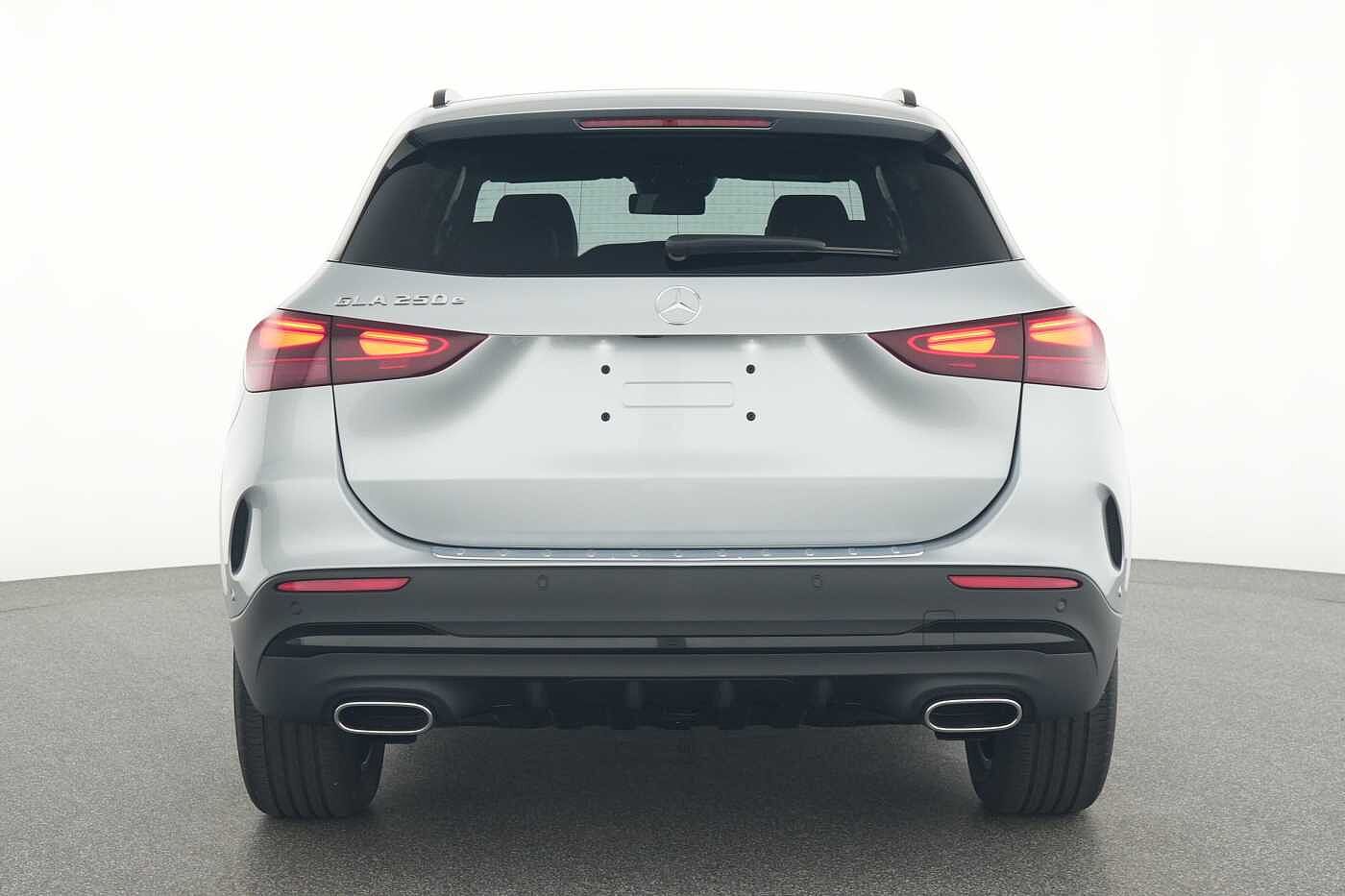 Mercedes-Benz GLA 250  e AMG Line