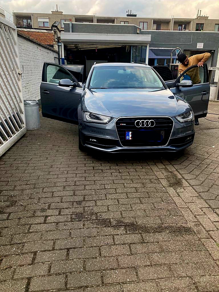 Audi A4 V AVANT 2.0 TDI 150 BUSINESS LINE S TRONIC