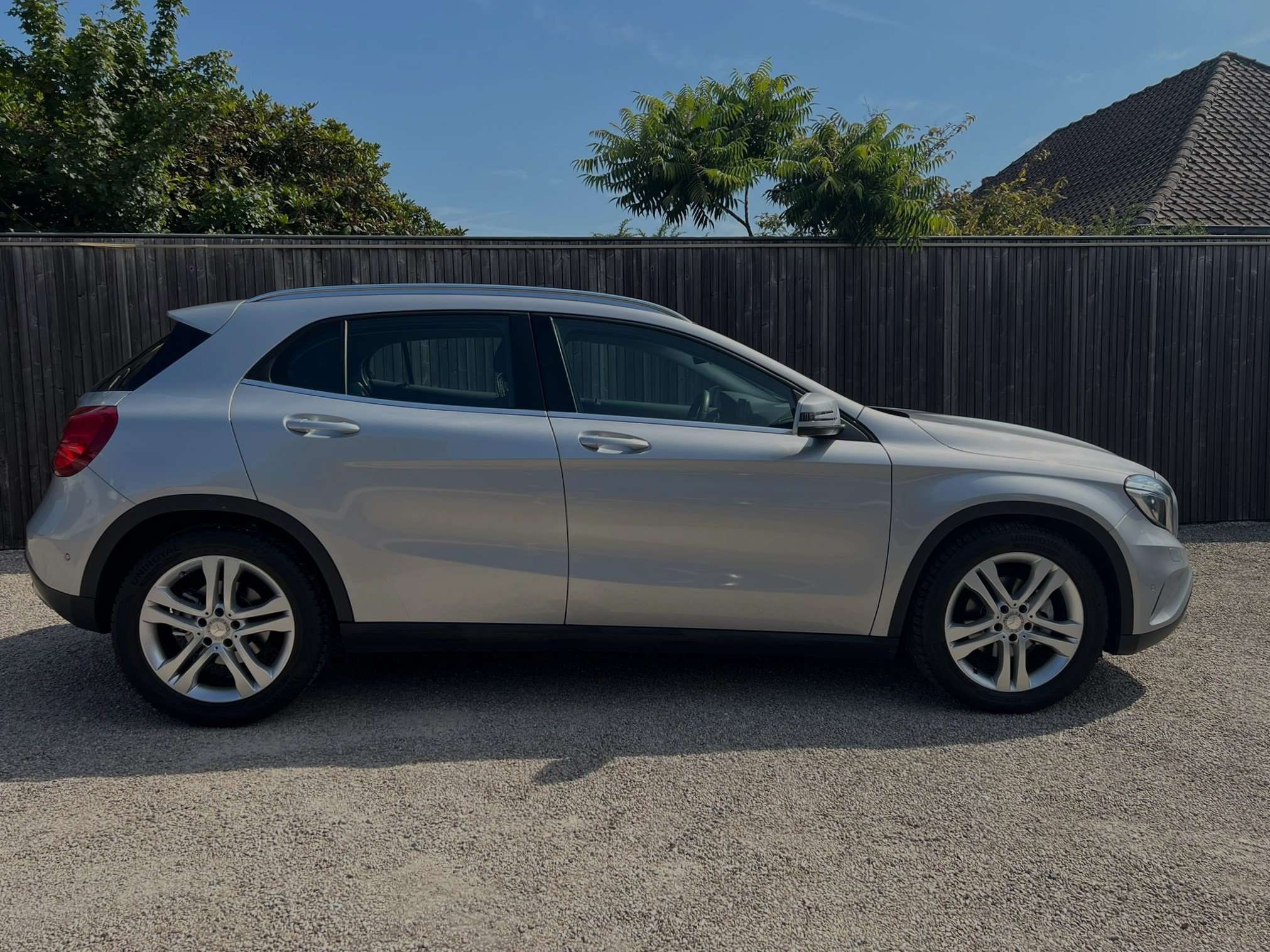 Mercedes-Benz GLA 180 GLA 180 7G-DCT 1steHAND/1MAIN