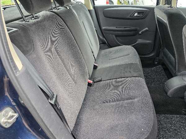 Citroen C4 II (2) 1.6 HDI 90 LIVE