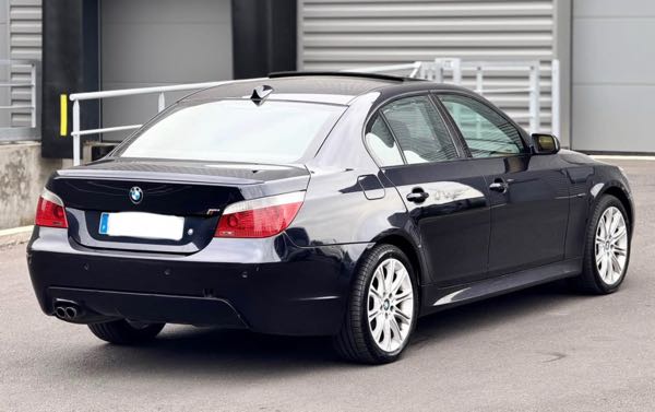 Bmw Serie 5 BMW Série 5 E60 PRÉ LCI Berline 530d 3.0d 235cv Boîte auto