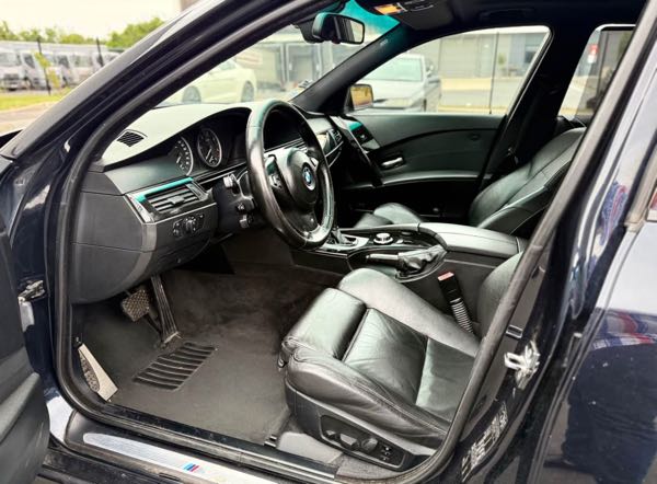 Bmw Serie 5 BMW Série 5 E60 PRÉ LCI Berline 530d 3.0d 235cv Boîte auto