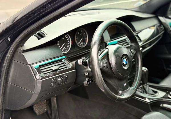 Bmw Serie 5 BMW Série 5 E60 PRÉ LCI Berline 530d 3.0d 235cv Boîte auto