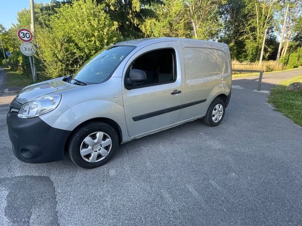 Renault Kangoo RENAULT Kangoo 3pl gris 1.5dci90 BOÎTE AUTO Grandconfort2020