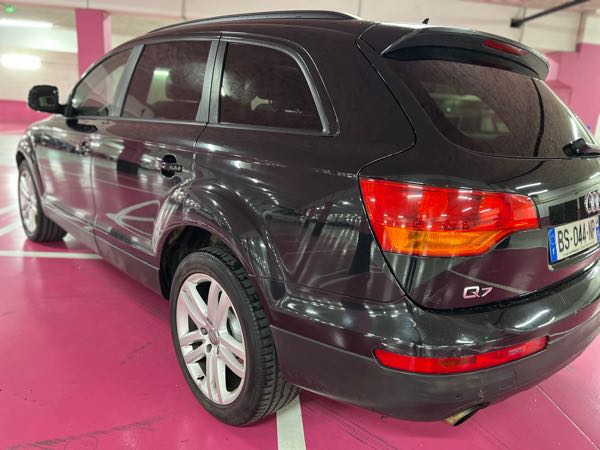 Audi Q7 (2) 3.0 V6 TDI 245 AVUS 6PL