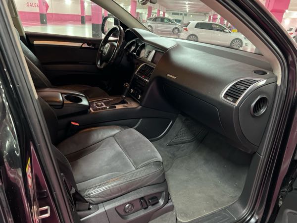 Audi Q7 (2) 3.0 V6 TDI 245 AVUS 6PL