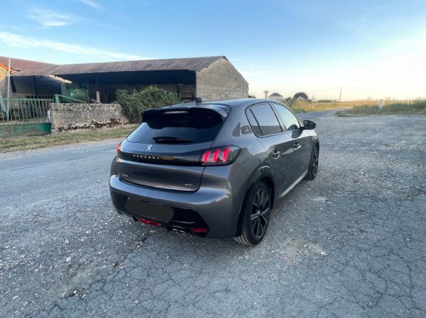 Peugeot 208 PEUGEOT 208 II 130 S&S GT PACK EAT8 TOIT PANO FULL 2022