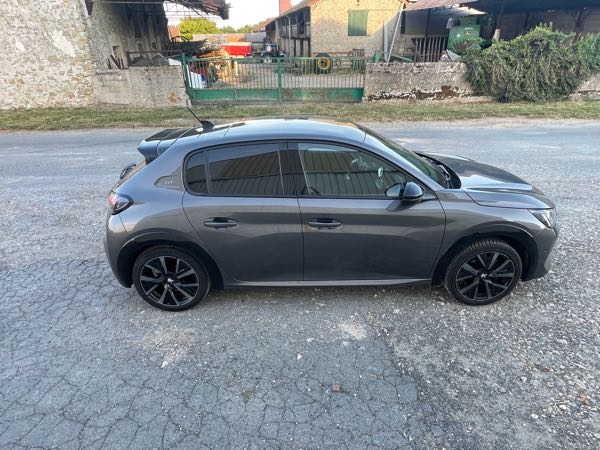 Peugeot 208 PEUGEOT 208 II 130 S&S GT PACK EAT8 TOIT PANO FULL 2022