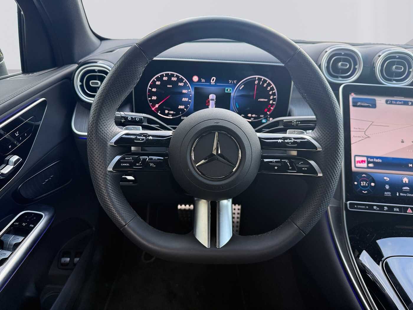 Mercedes-Benz GLC 300  e 4MATIC AMG Line