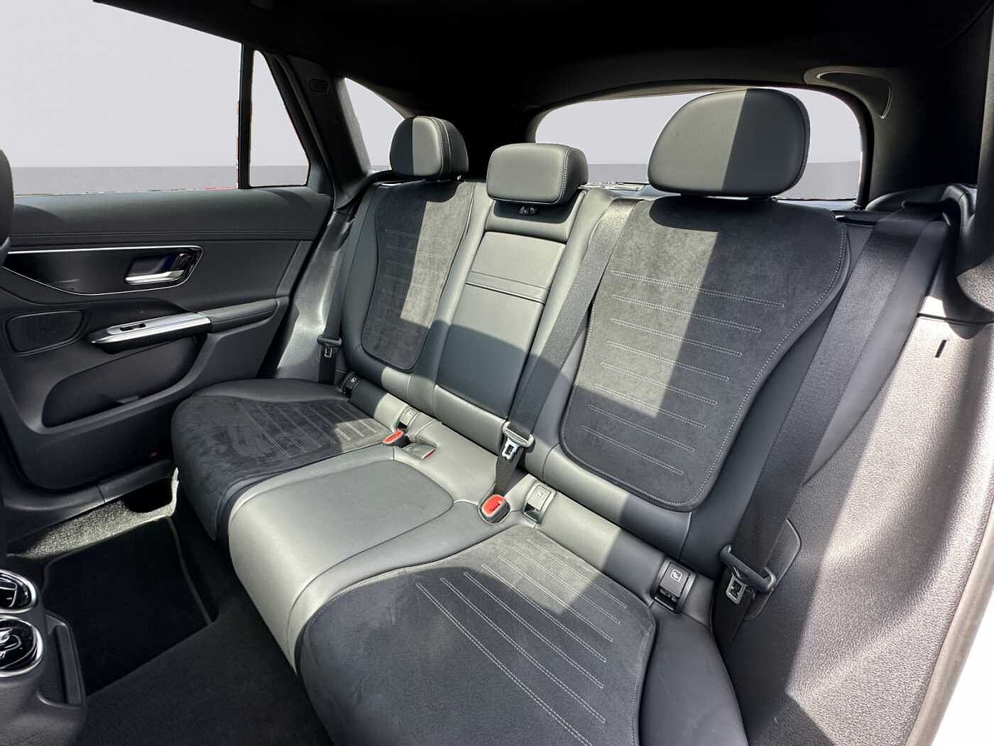 Mercedes-Benz GLC 300  de 4MATIC AMG Line