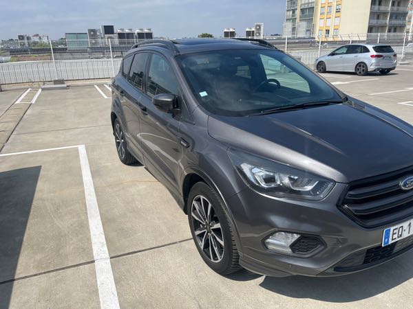 Ford Kuga II (2) 2.0 TDCI 150 S&amp;S 4X2 ST LINE