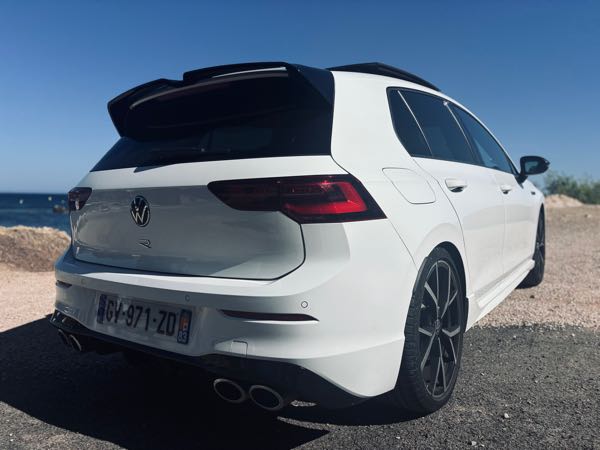 Volkswagen Golf Golf 8 R 2.0l tsi 320ch DSG7 + SUIVI VW + TOIT OUVRANT