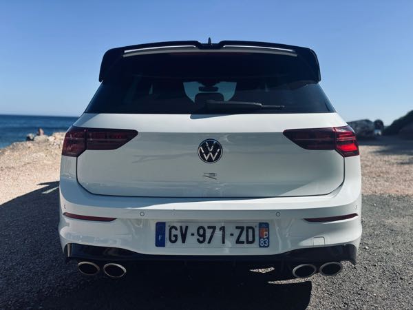 Volkswagen Golf Golf 8 R 2.0l tsi 320ch DSG7 + SUIVI VW + TOIT OUVRANT