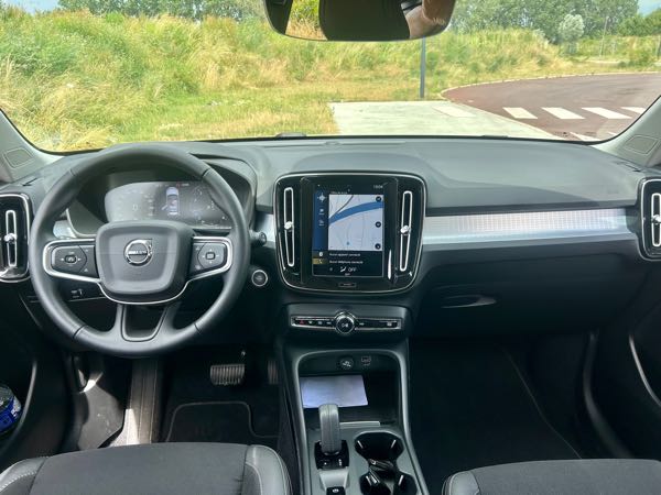 Volvo Xc40 T4 190 AWD MOMENTUM GEARTRONIC 8