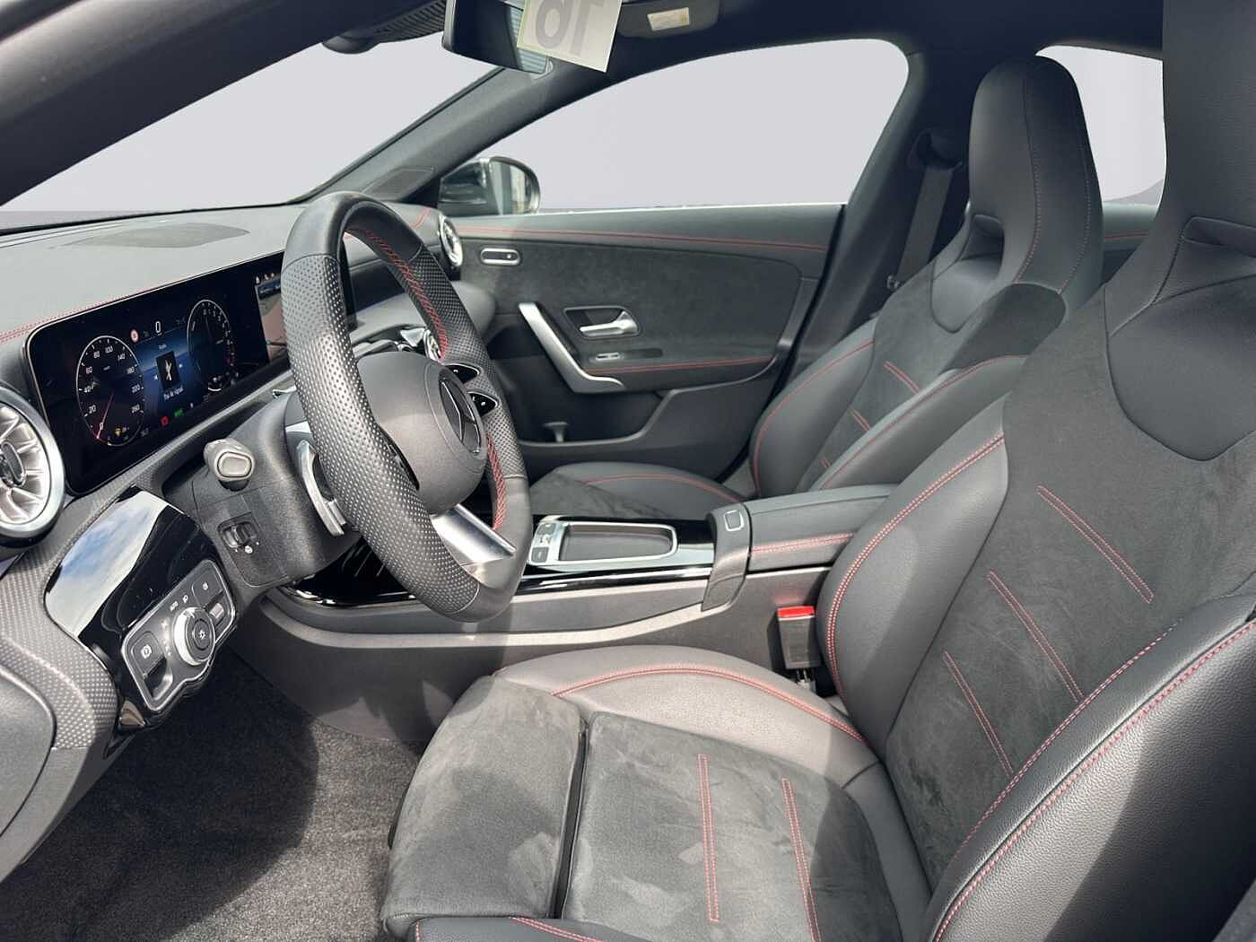 Mercedes-Benz CLA 250  e Coupé AMG Line