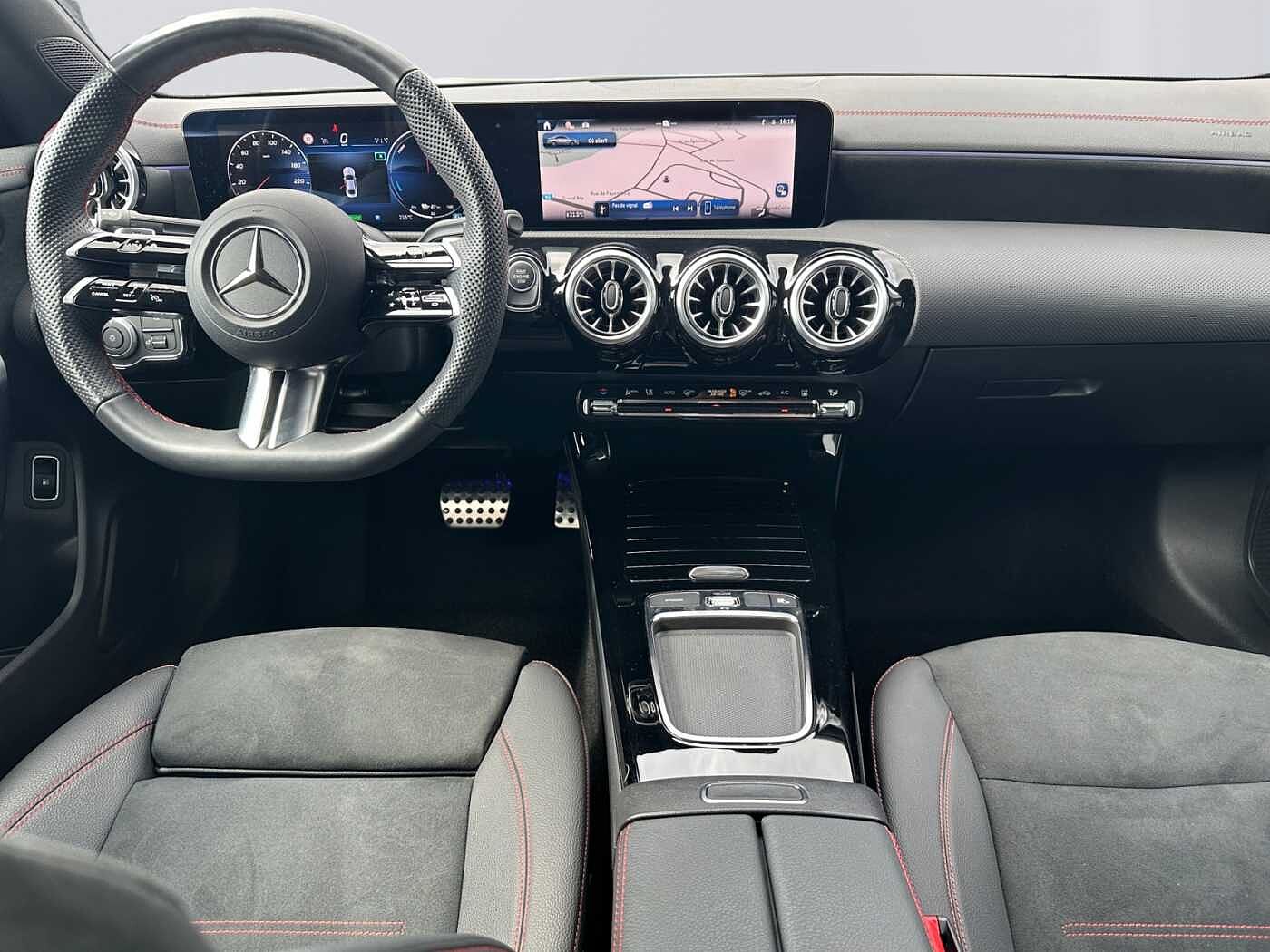 Mercedes-Benz CLA 250  e Coupé AMG Line