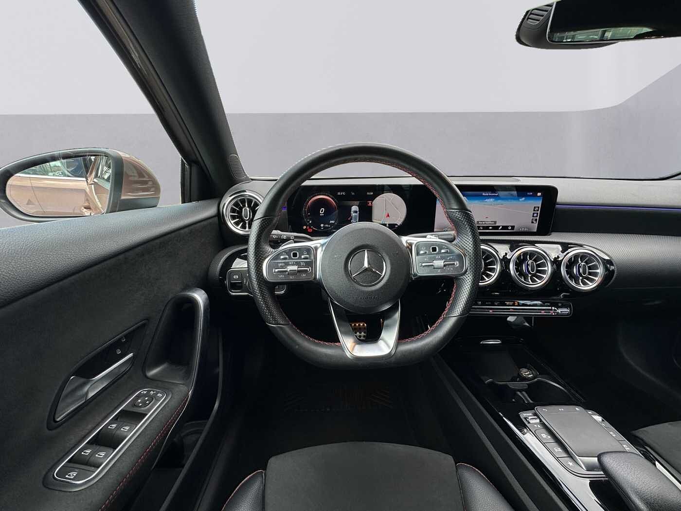 Mercedes-Benz A 180  d AMG Line