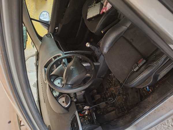 Peugeot 207 1.6 HDI 16V 110 EXECUTIVE PACK 5P