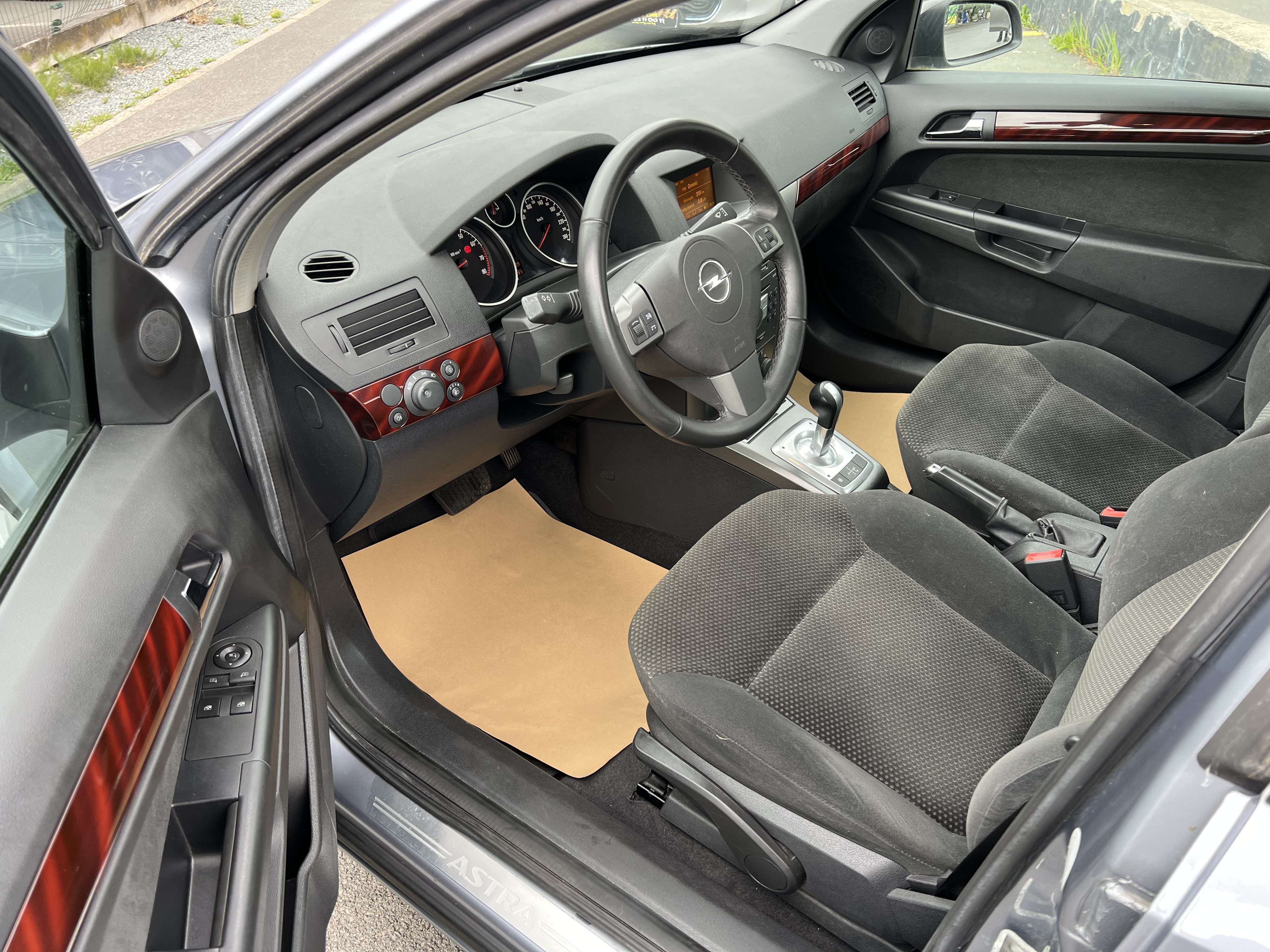 Opel Astra 1.6i 16v Elegance*boîte auto*CLIMA*JANTES*G 12M