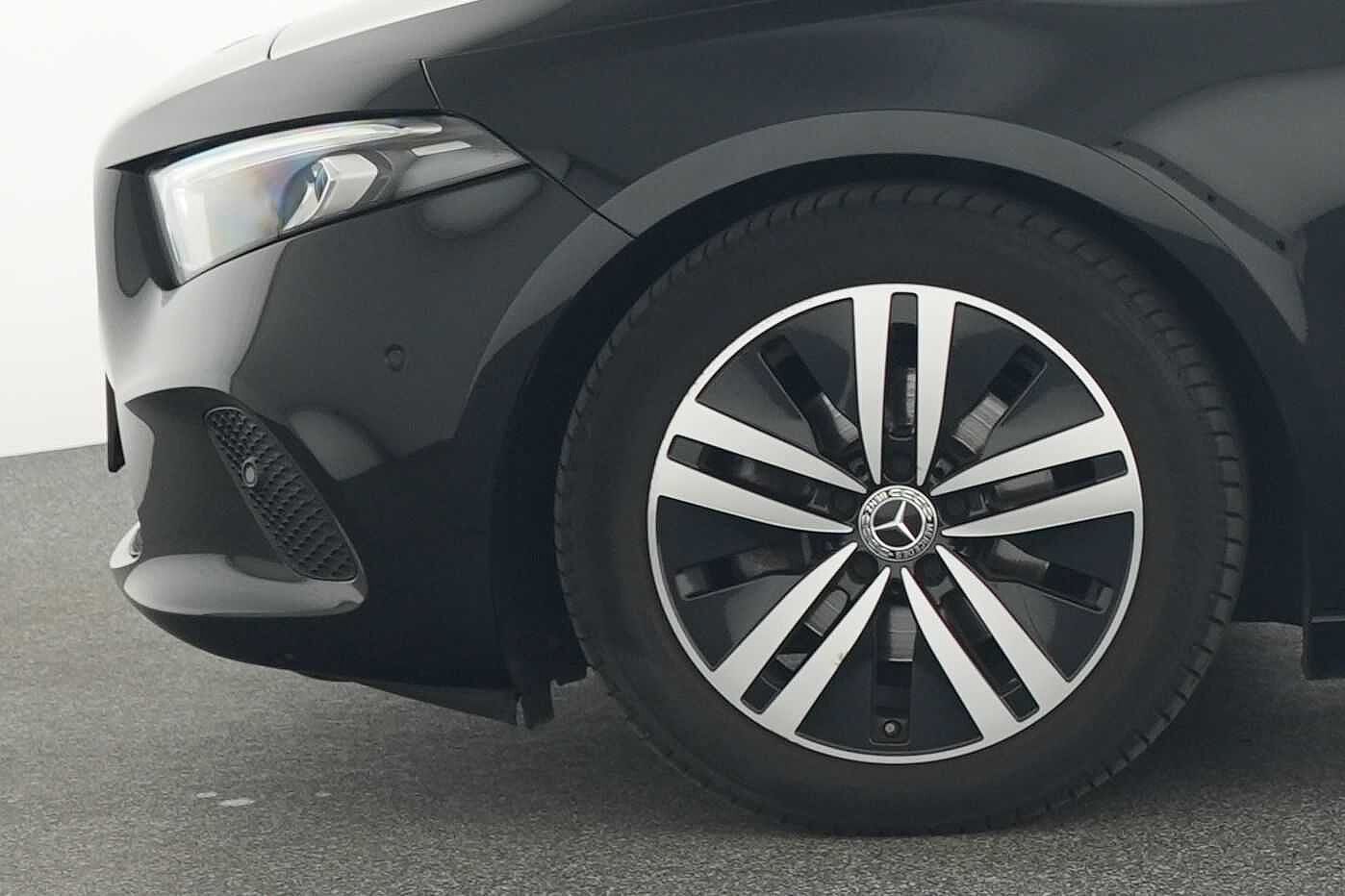 Mercedes-Benz A 180  ...