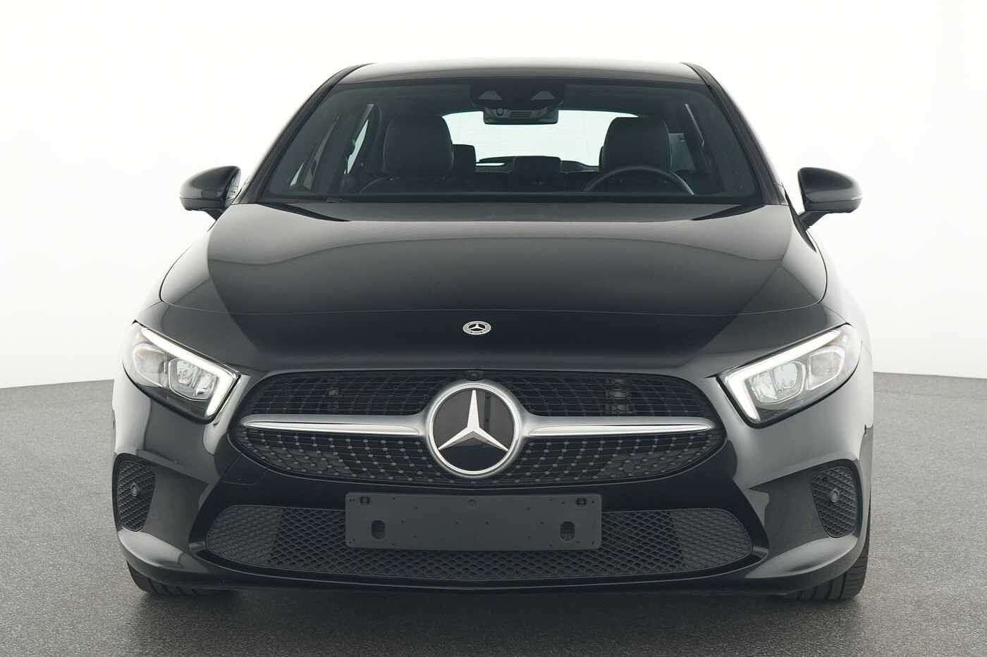 Mercedes-Benz A 180  ...