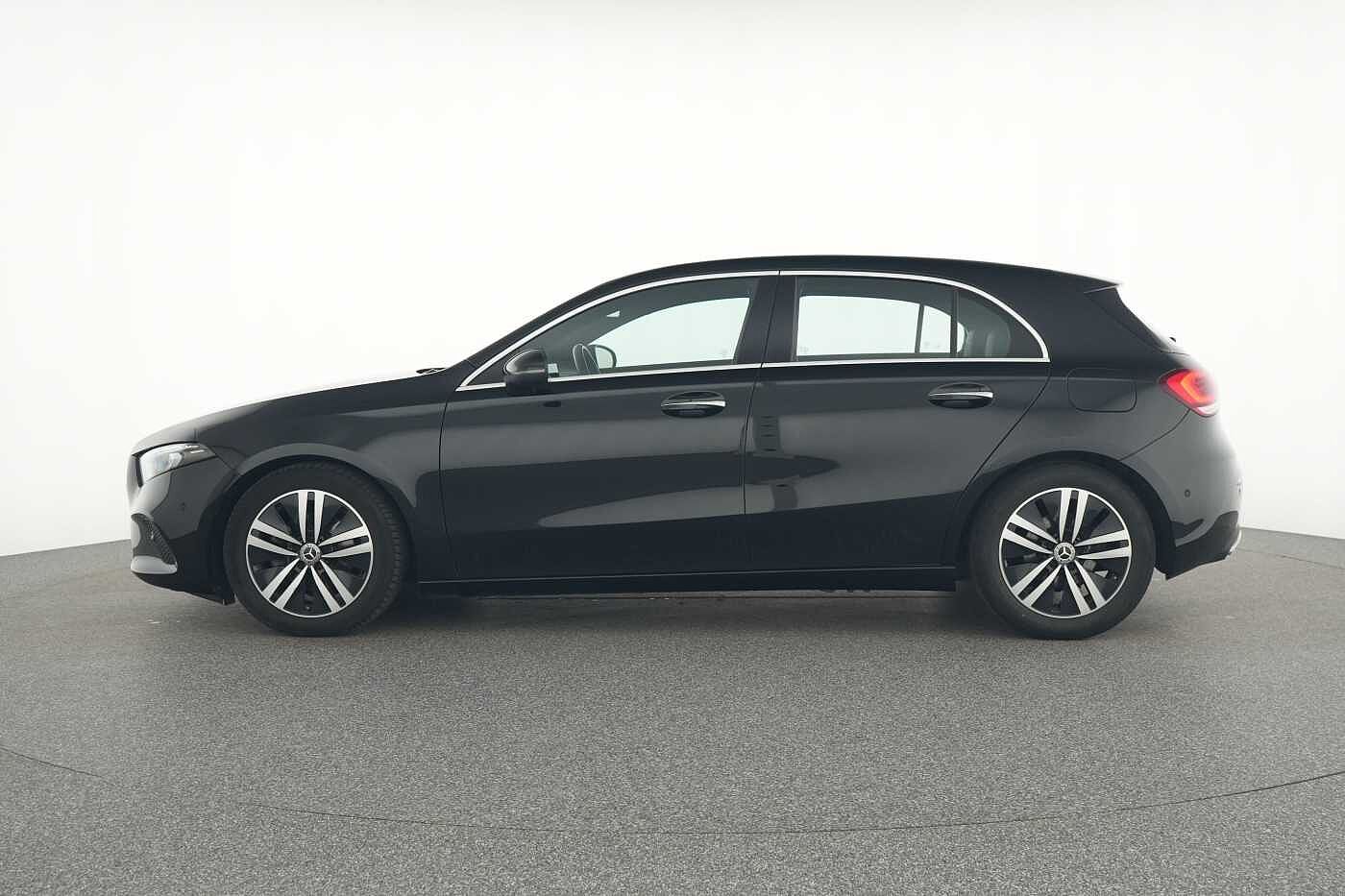 Mercedes-Benz A 180  ...
