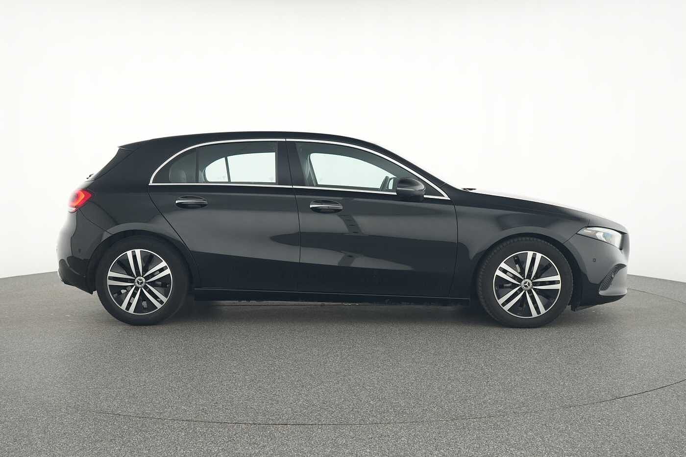 Mercedes-Benz A 180  ...