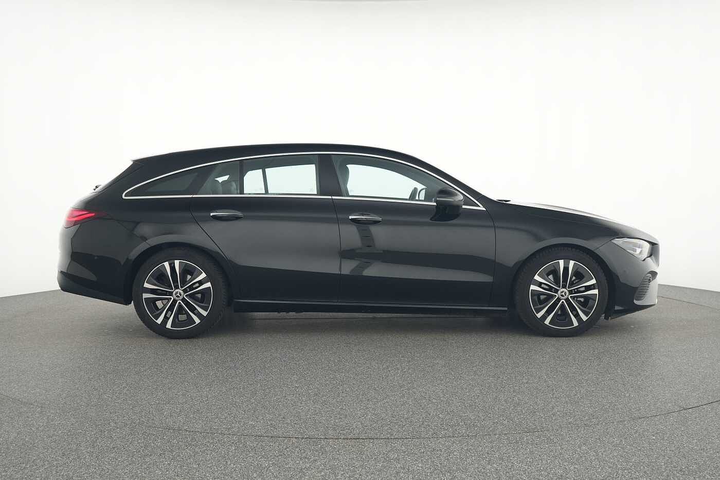 Mercedes-Benz CLA 180  d Shooting Brake